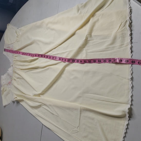 Vintage Shadowline Floral Embroidered Lacey Nylon Night Gown Dress Size M Yellow - Picture 10 of 14